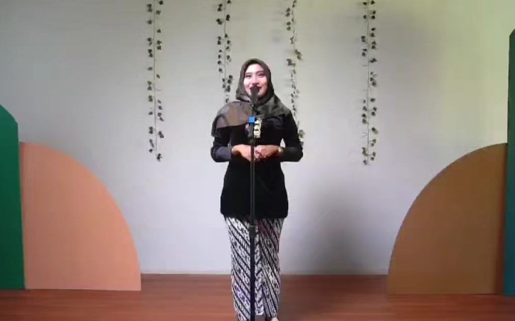 Solo vokal Gempita Awards 2024 Bersama Ibu Erlyn Argianita,S.Pd (Guru Bhs Jerman)
