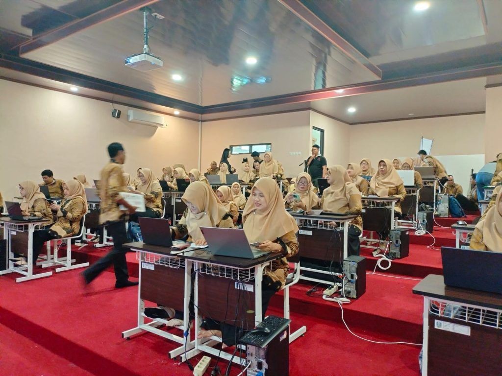 Sharing / Praktik Baik GEMA SAKINAH ( Gerakan Bersama Sekolah Inovatif Harmonis) wujudkan SEKOLAH CAKCEK (Cakap Kreatif Cekatan Kolaboratif)