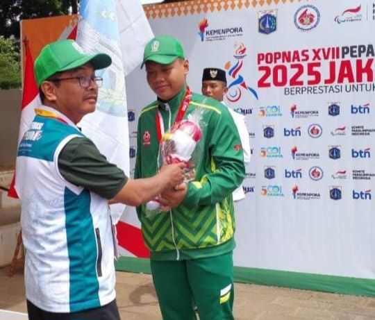 Siswa SMK Negeri 2 Buduran Juara Nasional Tolak Peluru PEPARPENAS XI 2025