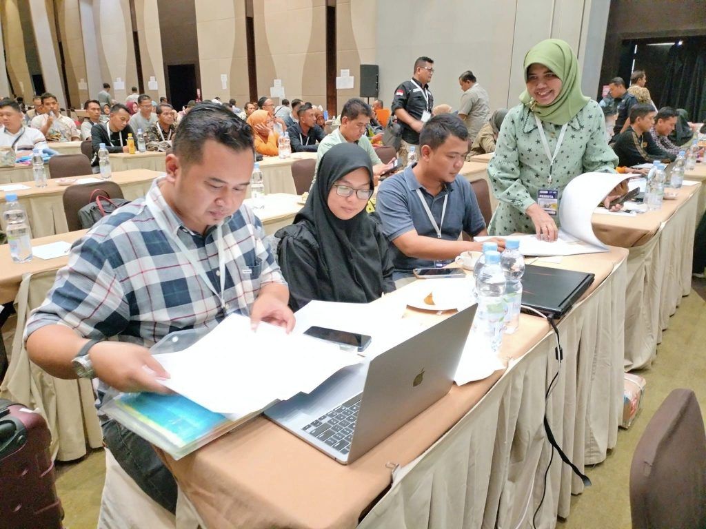 Bimtek SMK Pusat Keunggulan Skema Pemadanan Lanjutan Tahap Satu Bersama Tim Perencana didampingi Para Fasilitator
