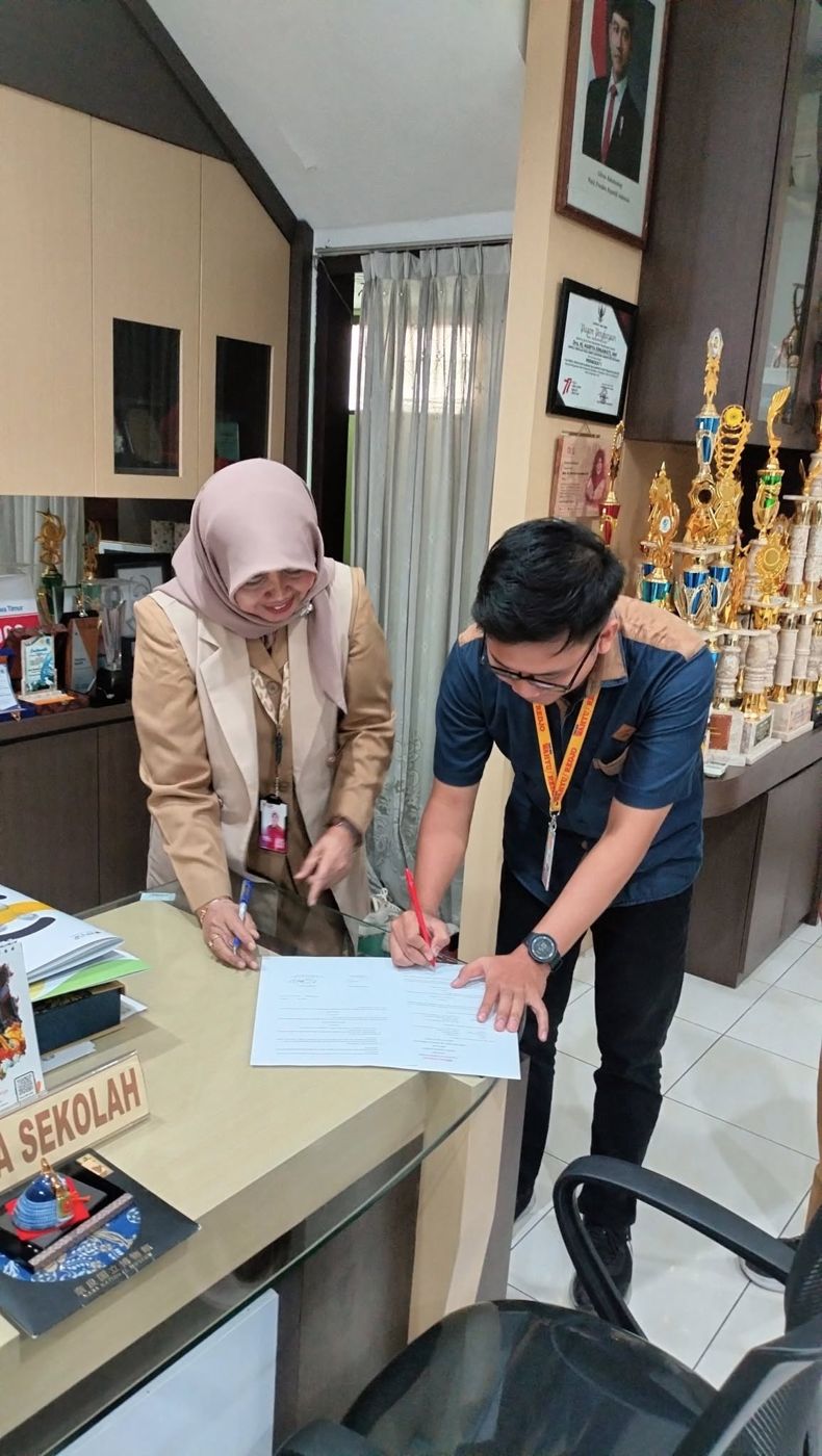 MOU dengan Wahyu Redjo Group dalam perekrutan tenaga kerja dan Yayasan Yatim Mandiri dalam PKL Praktik Kerja Lapangan
