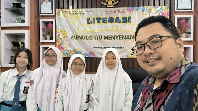 Kegiatan Literasi Pemustaka “Menulis Itu Menyenangkan”