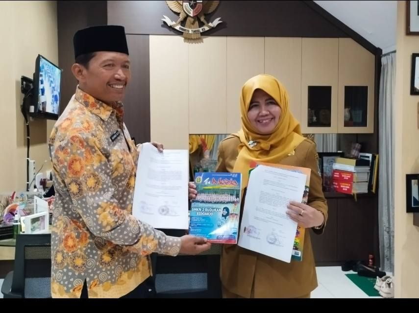Kunjungan dan MOU SMPN 2 Gresik ke SMKN 2 Buduran studi tiru SRA ( Sekolah Ramah Anak)